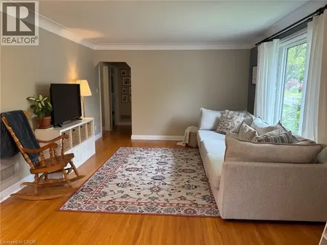 13 Carolina Drive Brantford ON N3R 1X6