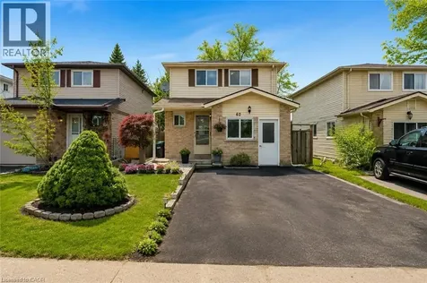 62 Corbett Drive Barrie ON L4M 5V2