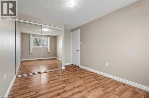 62 Corbett Drive Barrie ON L4M 5V2