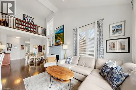4176 Saunders Crescent Burlington ON L7M 0B3