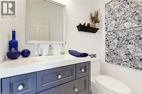 4176 Saunders Crescent Burlington ON L7M 0B3