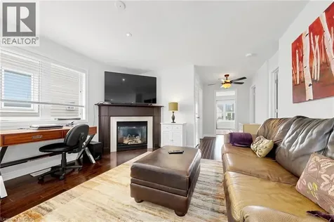 4176 Saunders Crescent Burlington ON L7M 0B3