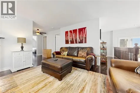 4176 Saunders Crescent Burlington ON L7M 0B3