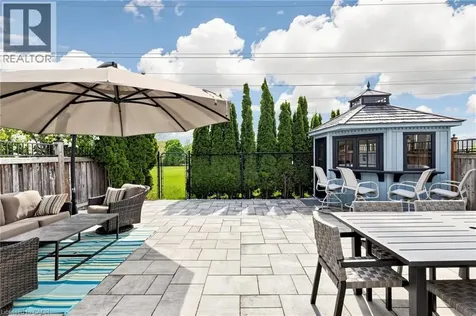 4176 Saunders Crescent Burlington ON L7M 0B3