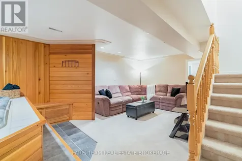 162 Settlers Way Blue Mountains ON L9Y 0M4