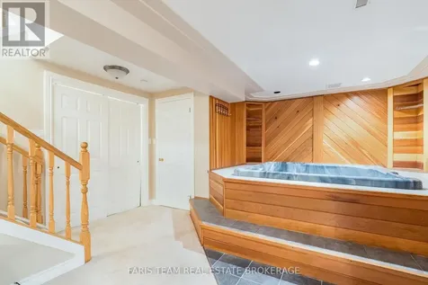 162 Settlers Way Blue Mountains ON L9Y 0M4