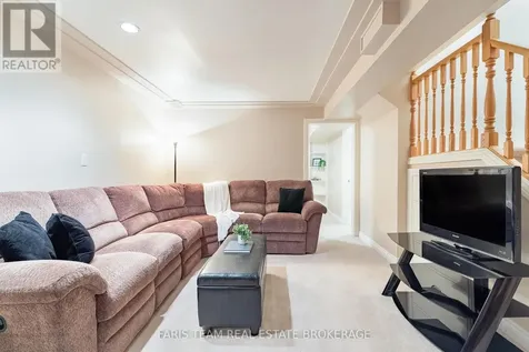162 Settlers Way Blue Mountains ON L9Y 0M4
