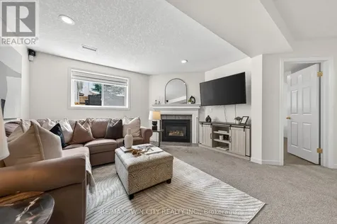 514 Brentcliffe Drive Waterloo ON N2T 2S4