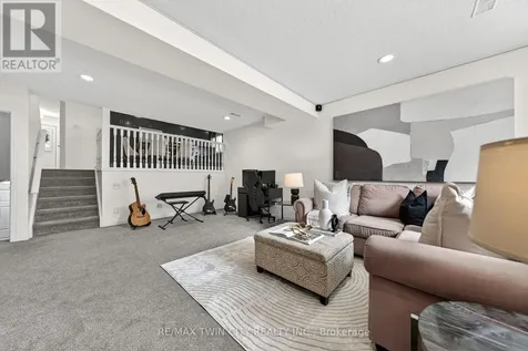 514 Brentcliffe Drive Waterloo ON N2T 2S4