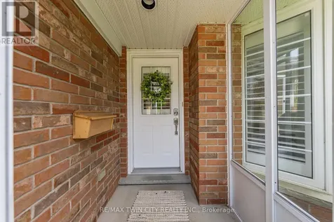 514 Brentcliffe Drive Waterloo ON N2T 2S4
