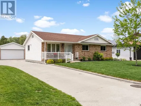 24 William Avenue Kingsville ON N9Y 3T2