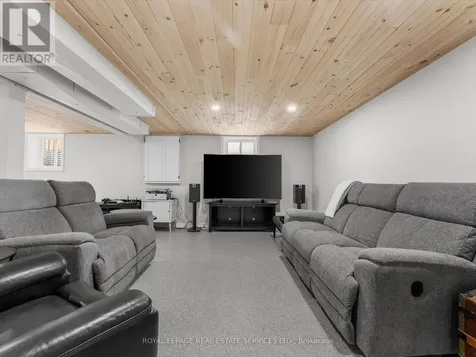 24 William Avenue Kingsville ON N9Y 3T2