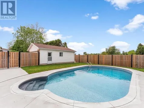 24 William Avenue Kingsville ON N9Y 3T2