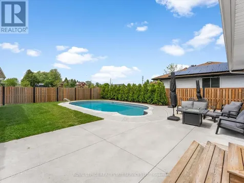 24 William Avenue Kingsville ON N9Y 3T2