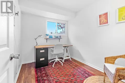 116 Mcclintock Way Ottawa ON K2L 2A4