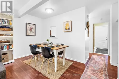 116 Mcclintock Way Ottawa ON K2L 2A4