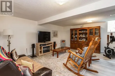 75 Pearl Street Wasaga Beach ON L9Z 0G8