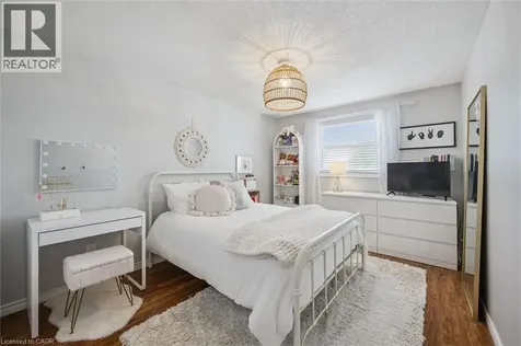 41 Edgemere Drive Cambridge ON N1P 1A9