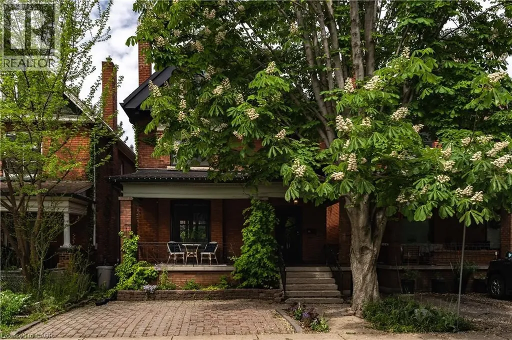 44 St Clair Avenue Hamilton ON L8M 2N3
