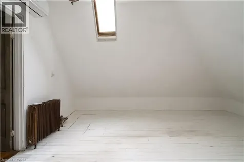 44 St Clair Avenue Hamilton ON L8M 2N3