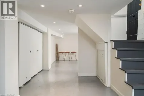 44 St Clair Avenue Hamilton ON L8M 2N3