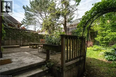 44 St Clair Avenue Hamilton ON L8M 2N3