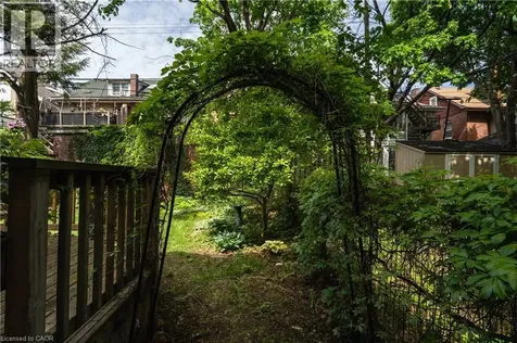 44 St Clair Avenue Hamilton ON L8M 2N3