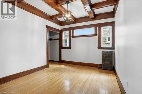 167 Balmoral Avenue South Hamilton ON L8M 3K2