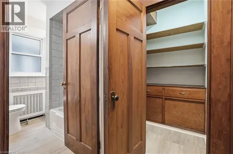 167 Balmoral Avenue South Hamilton ON L8M 3K2