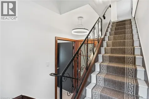 167 Balmoral Avenue South Hamilton ON L8M 3K2