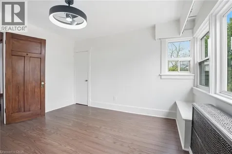 167 Balmoral Avenue South Hamilton ON L8M 3K2