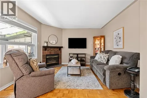1263 Bantham Street Mississauga ON L5V 1Y8