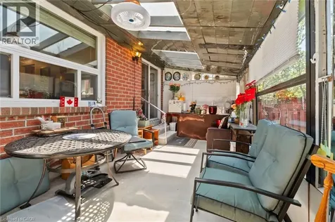 1263 Bantham Street Mississauga ON L5V 1Y8