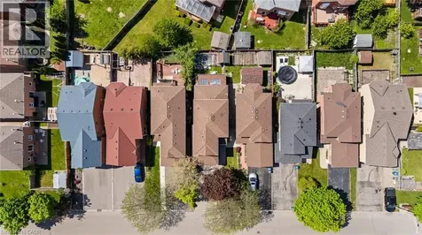 1263 Bantham Street Mississauga ON L5V 1Y8