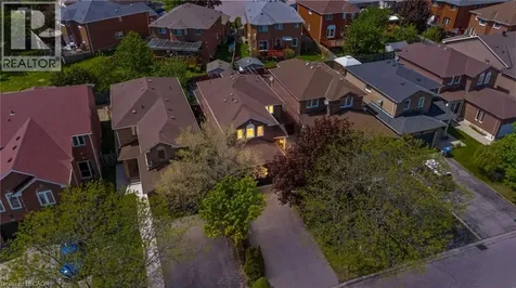1263 Bantham Street Mississauga ON L5V 1Y8