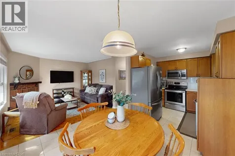 1263 Bantham Street Mississauga ON L5V 1Y8