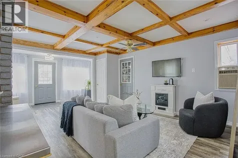 68 Riverside Drive Welland ON L3C 5E2