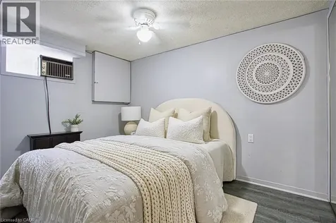 68 Riverside Drive Welland ON L3C 5E2