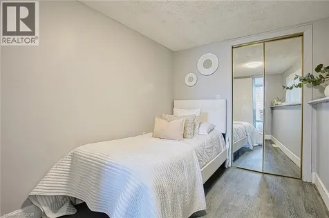 68 Riverside Drive Welland ON L3C 5E2