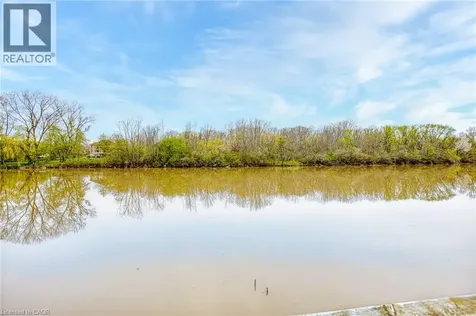 68 Riverside Drive Welland ON L3C 5E2