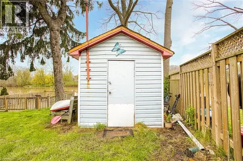 68 Riverside Drive Welland ON L3C 5E2