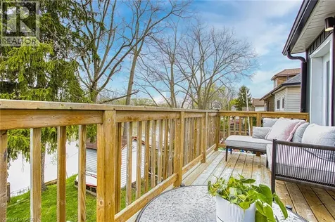 68 Riverside Drive Welland ON L3C 5E2