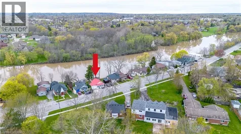 68 Riverside Drive Welland ON L3C 5E2