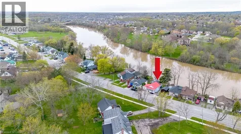 68 Riverside Drive Welland ON L3C 5E2
