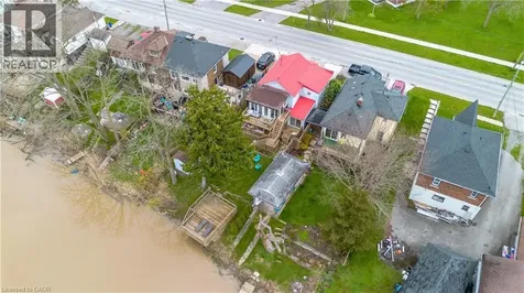 68 Riverside Drive Welland ON L3C 5E2
