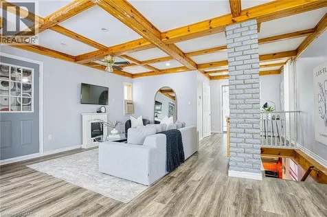 68 Riverside Drive Welland ON L3C 5E2