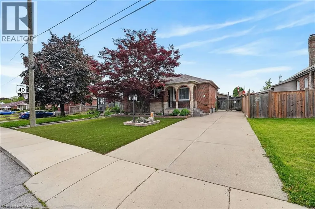 117 Stewartdale Avenue Hamilton ON L8K 4P4