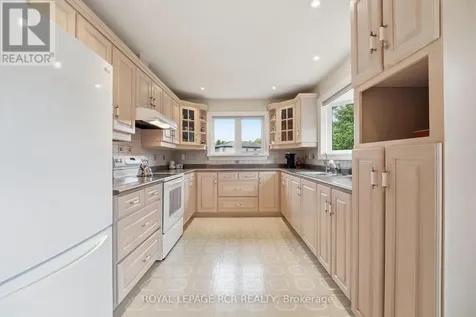 28 Reddington Drive Caledon ON L7E 0E4