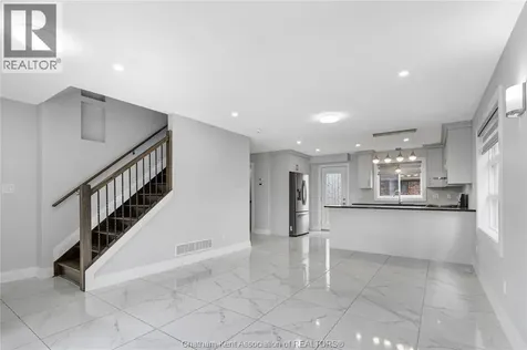 59 Churchill Park Road Chatham ON N7M 0R8