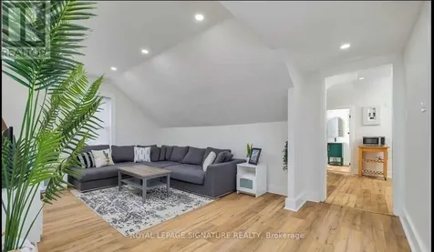 659 Dolph St Street North Cambridge ON N3H 2B5